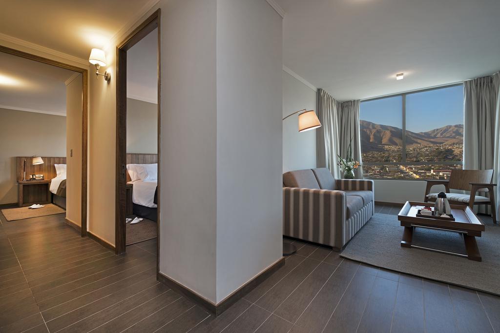 Hotel Atacama Suites Copiapó Oda fotoğraf